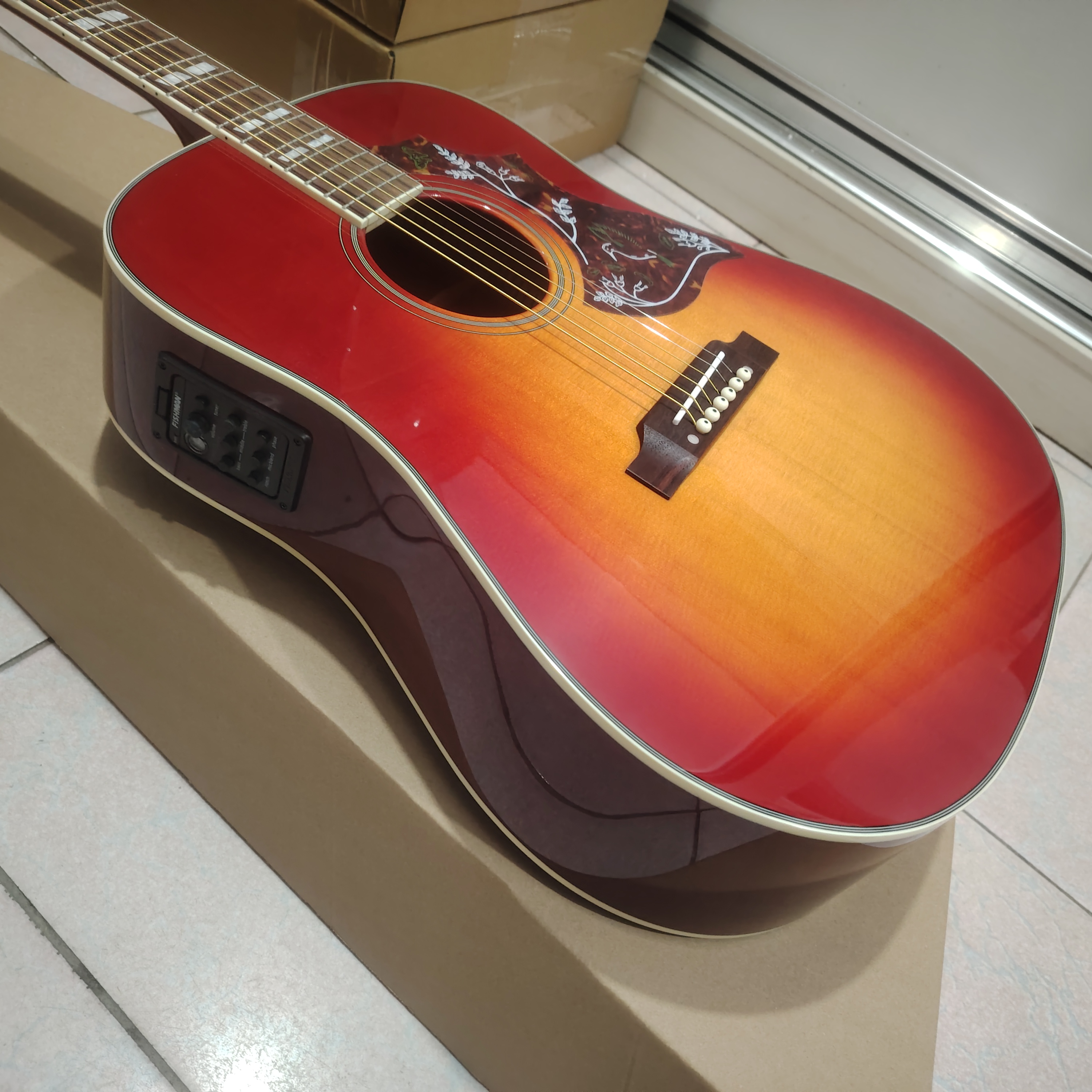 Acoustic Guitar Dreadnought - Hummingbird Style Acoustic Guitar - Solid